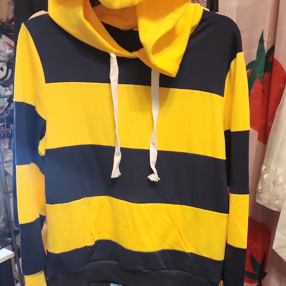 Women's HOODIE
